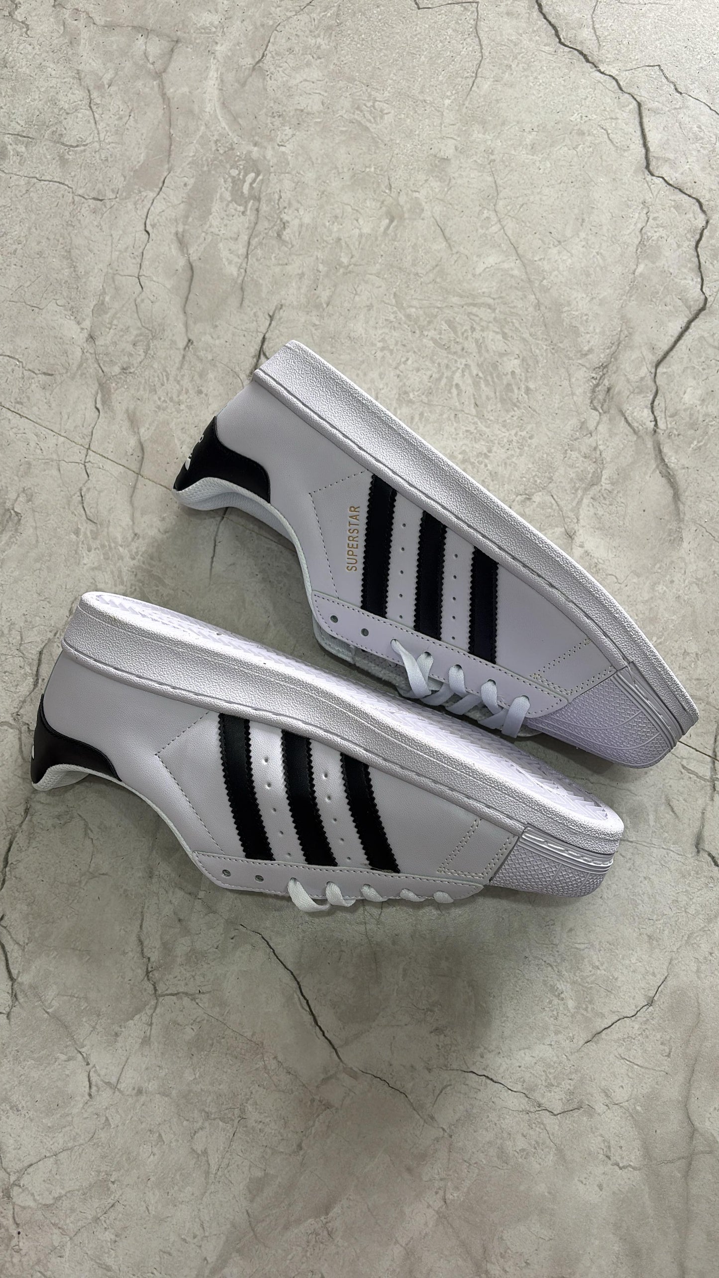 Adidas Superstar Classic - Unisex Leather Sneakers With ORIGINAL BOX