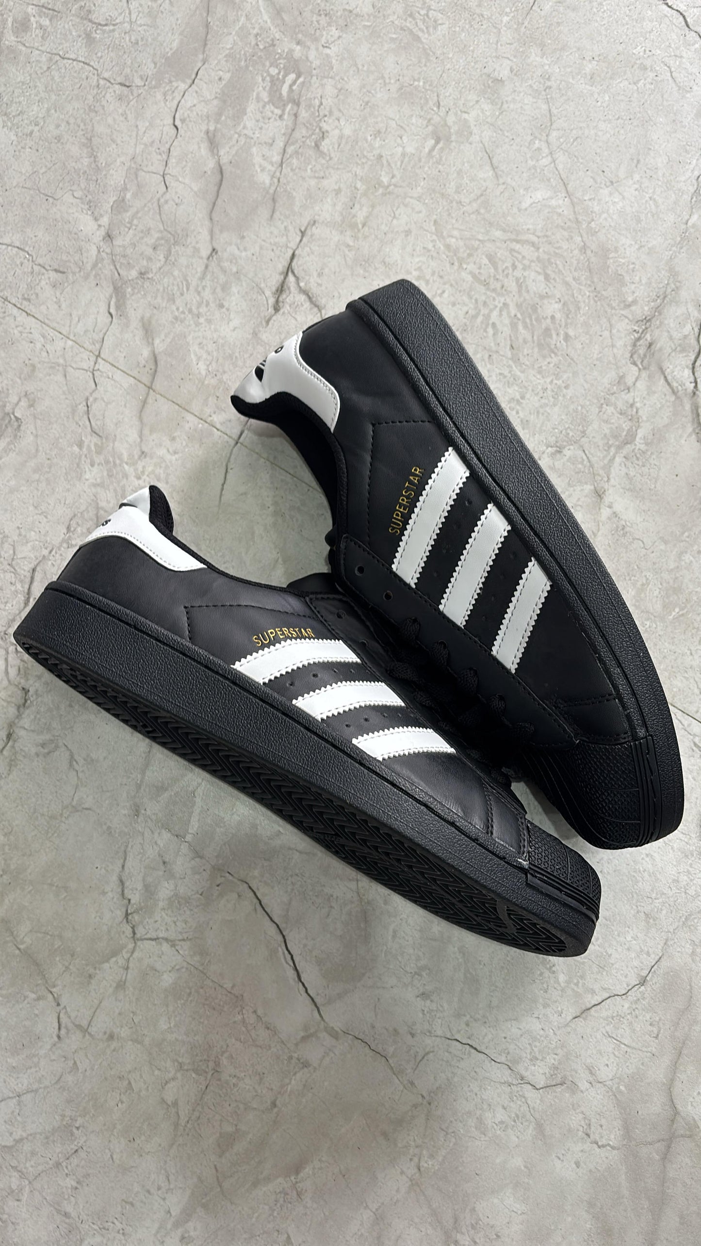 Adidas Superstar Classic - Unisex Leather Sneakers With ORIGINAL BOX